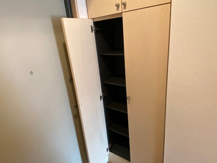 物件内観写真15　(靴箱)