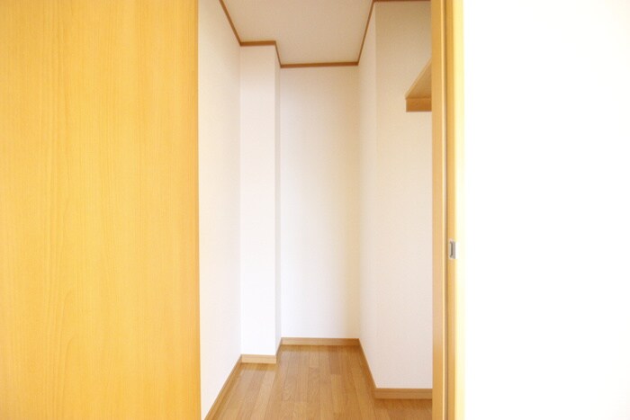 物件内観写真9　(収納)