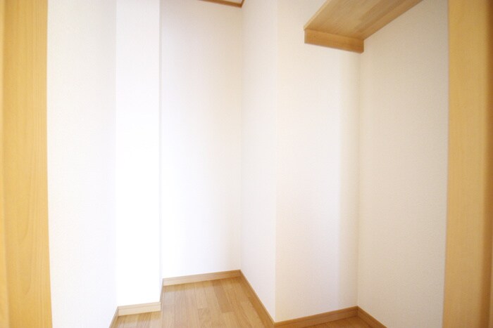 物件内観写真10　(収納)