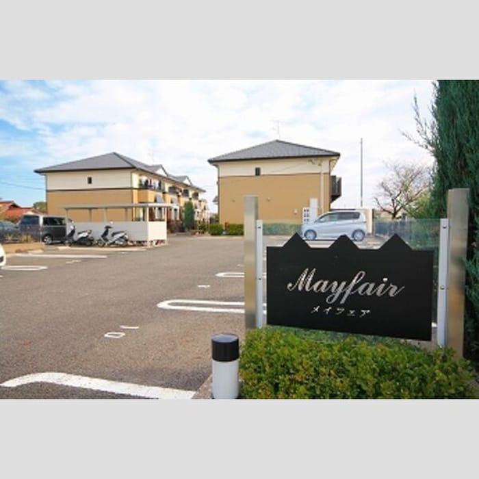 物件外観写真3　(駐車場)