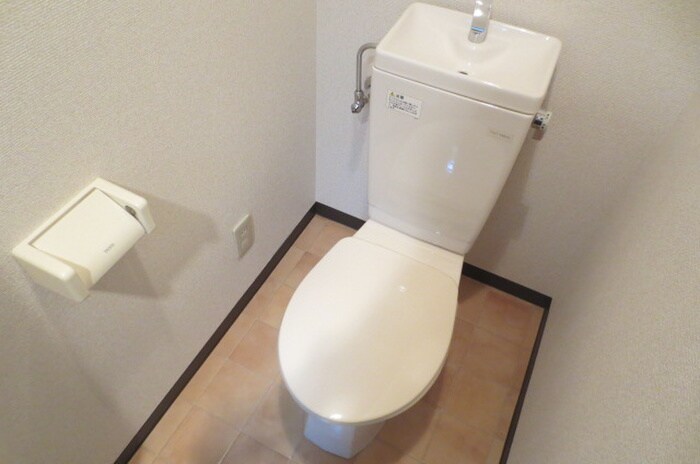 物件内観写真11　(トイレ)