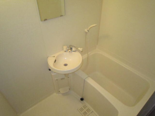 物件内観写真12　(バス／シャワールーム等)