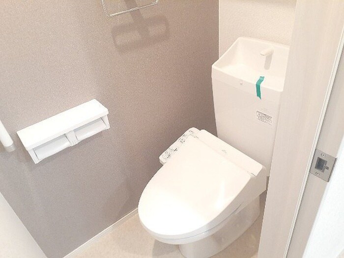 物件内観写真11　(トイレ)