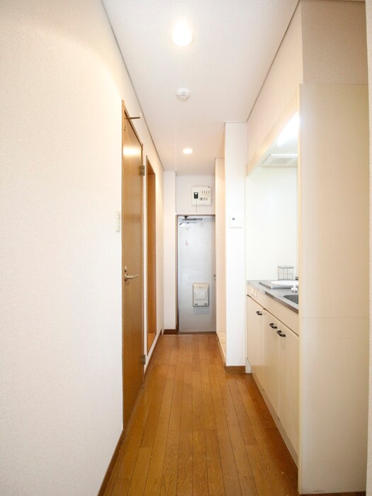 物件内観写真15　(廊下)