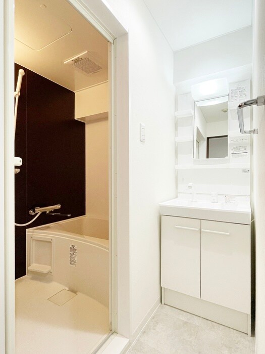 物件内観写真9　(洗面)