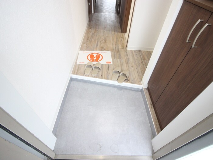 物件内観写真20　(玄関)