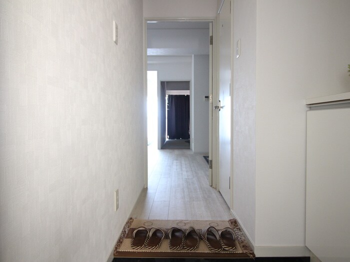 物件内観写真21　(廊下)