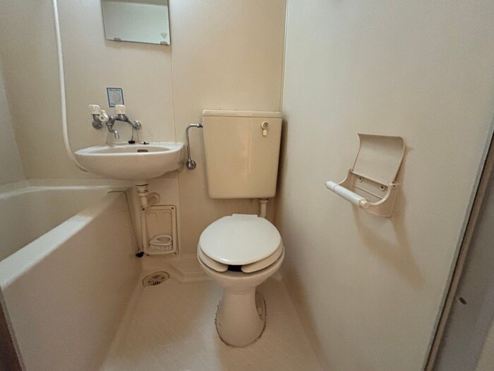 物件内観写真13　(トイレ)