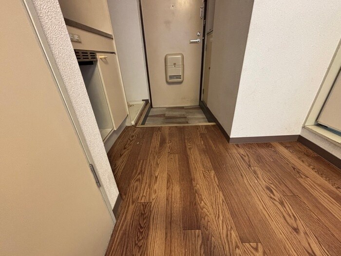 物件内観写真20　(廊下)