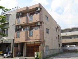 メゾンナガオ外観写真