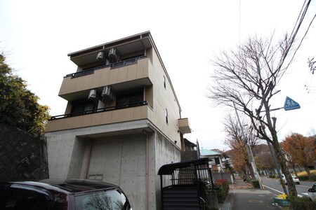 ヴェ－ル山香外観写真