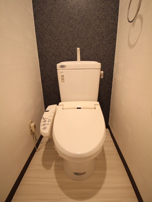 物件内観写真12　(トイレ)