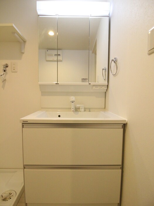 物件内観写真12　(洗面)