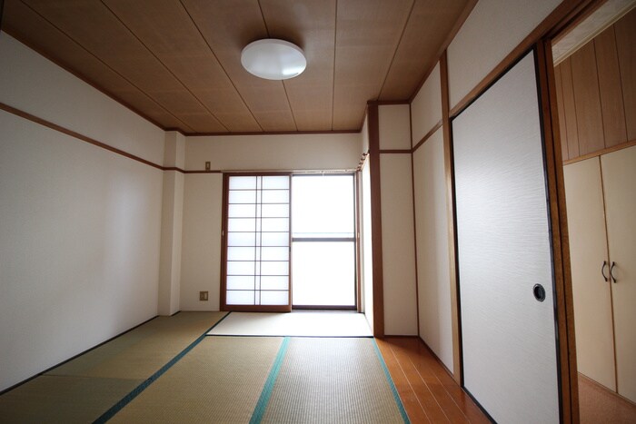 物件内観写真10　(居室)