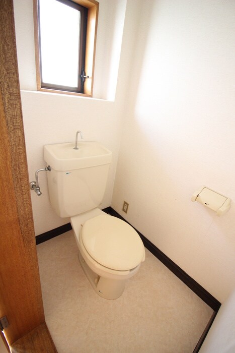 物件内観写真13　(トイレ)