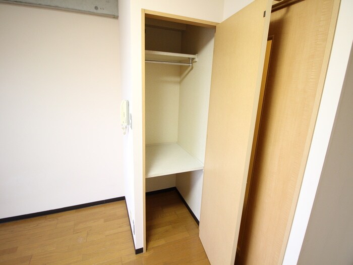 物件内観写真16　(収納)