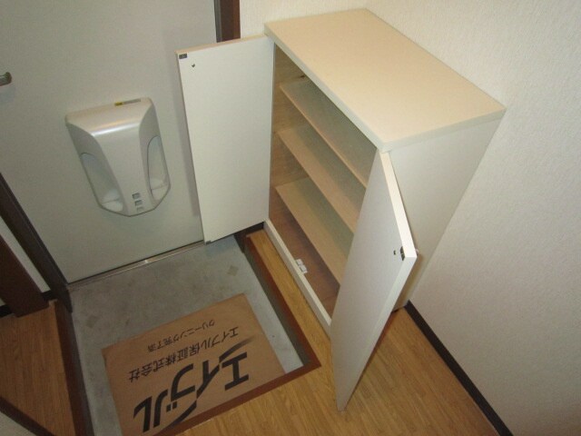 物件内観写真10　(靴箱)