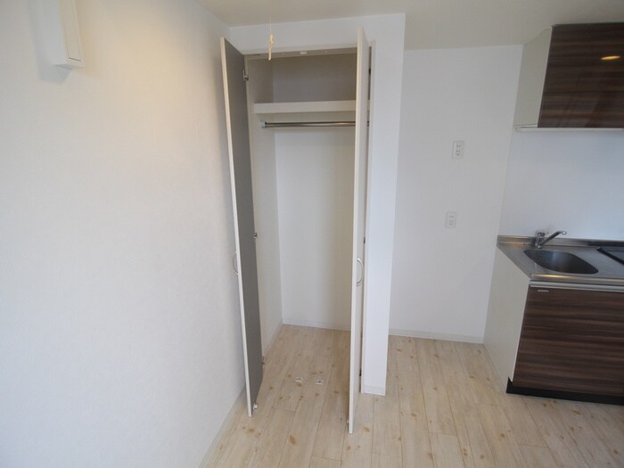 物件内観写真13　(収納)