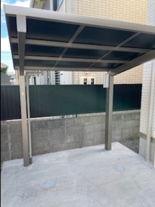 物件外観写真3　(駐輪場)