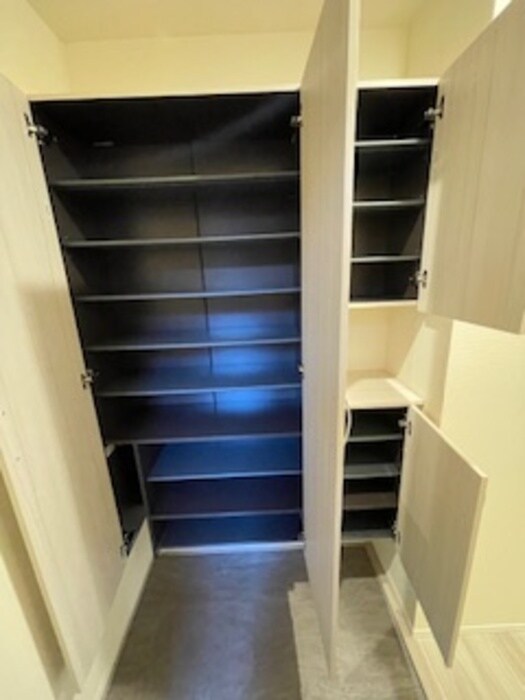 物件内観写真15　(靴箱)