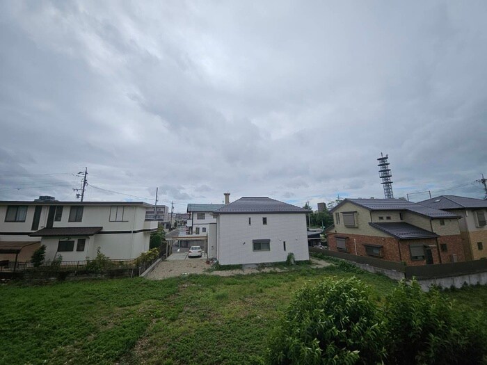 物件内観写真14　(室内からの展望)