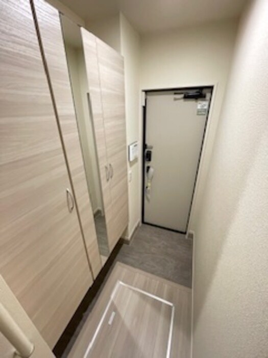 物件内観写真14　(玄関)