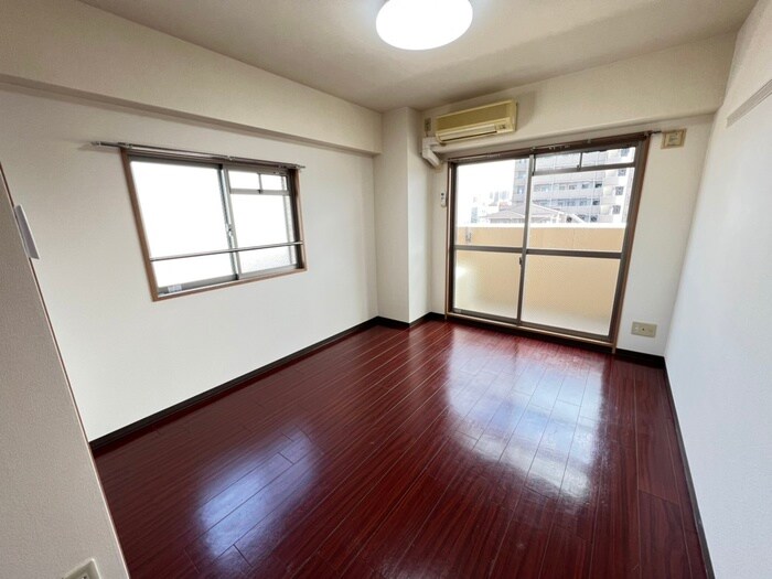 物件内観写真8　(居室)