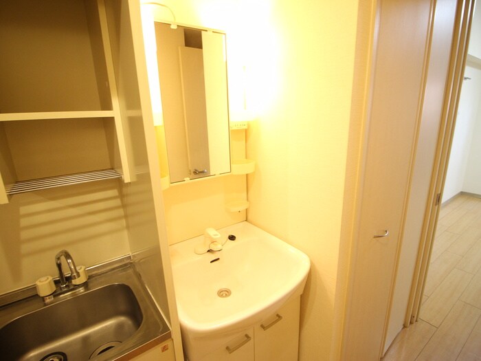 物件内観写真10　(洗面)