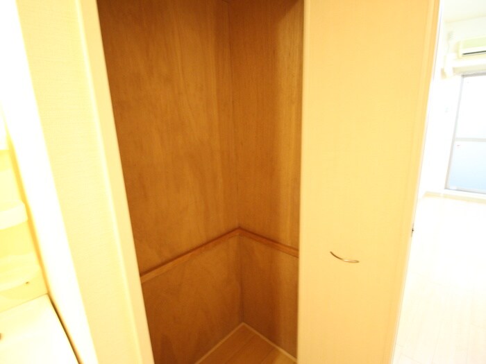 物件内観写真21　(収納)