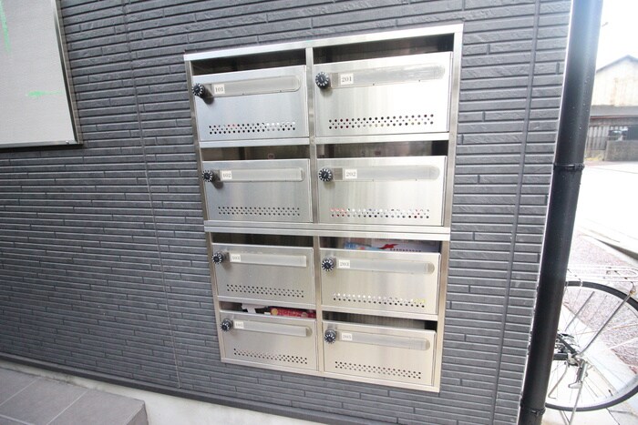 物件外観写真4　(建物設備)