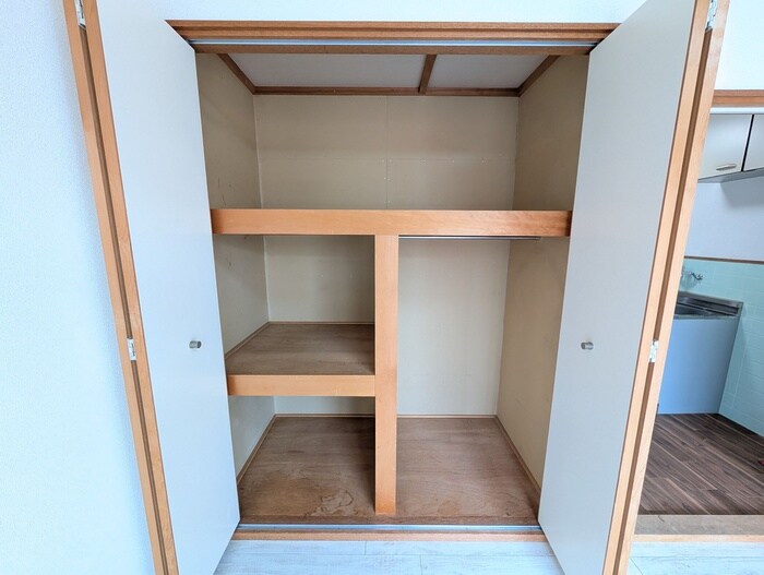 物件内観写真16　(収納)