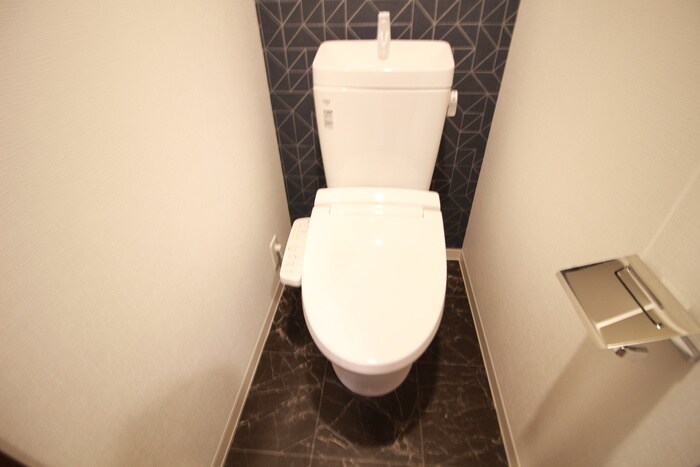 物件内観写真14　(トイレ)