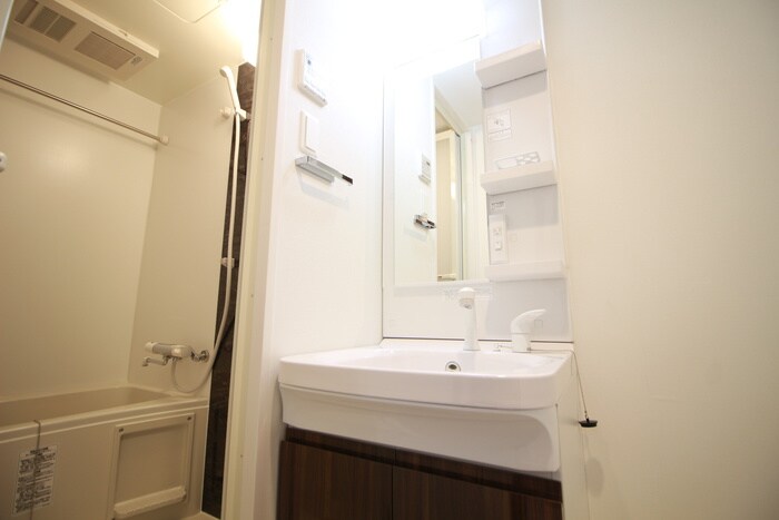 物件内観写真15　(洗面)