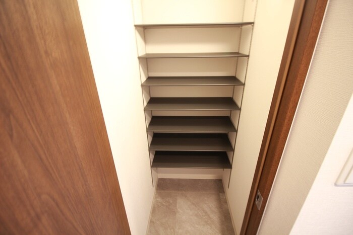 物件内観写真19　(靴箱)