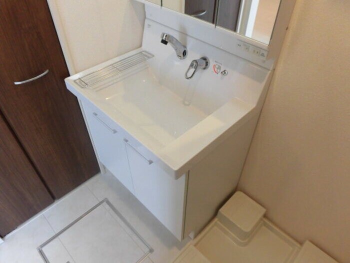 物件内観写真9　(洗面)