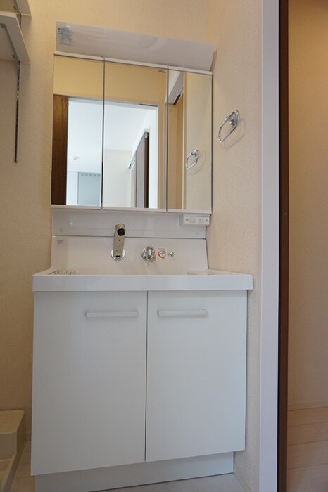 物件内観写真12　(洗面)