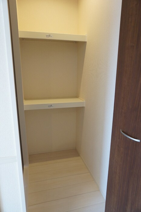 物件内観写真14　(収納)