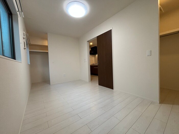 物件内観写真8　(居室)