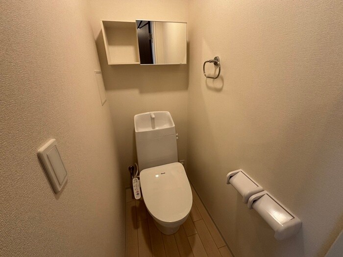 物件内観写真13　(トイレ)