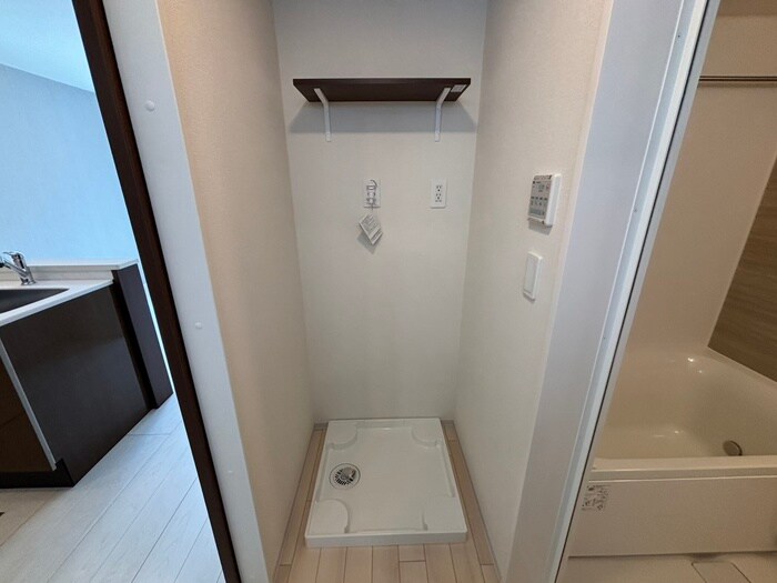 物件内観写真13　(洗濯機置場)