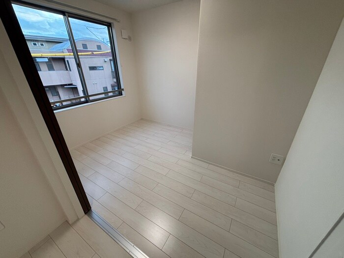 物件内観写真18　(居室)