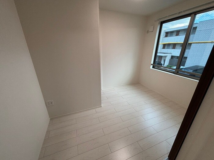 物件内観写真18　(居室)