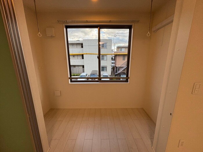 物件内観写真22　(室内からの展望)