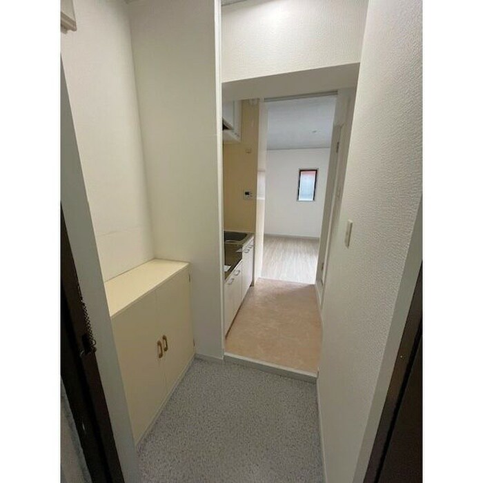 物件内観写真18　(廊下)