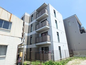 ＲＸ神宮前外観写真