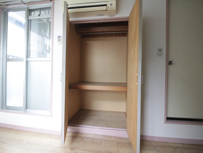 物件内観写真10　(収納)