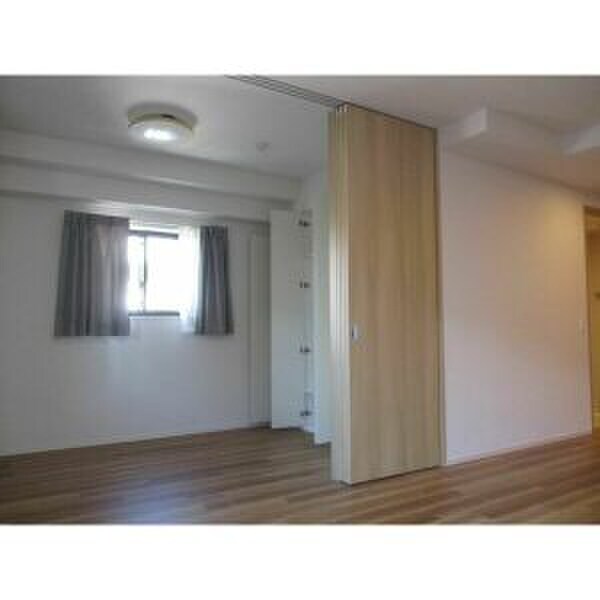 物件内観写真5　(居室)