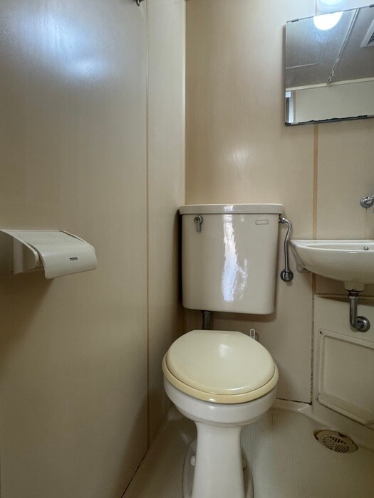 物件内観写真14　(トイレ)