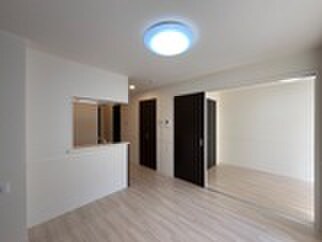 物件内観写真6　(居室)