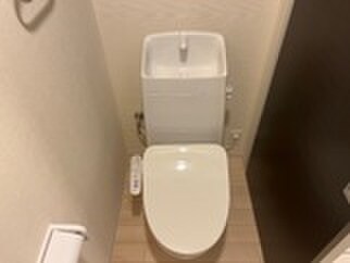 物件内観写真14　(トイレ)